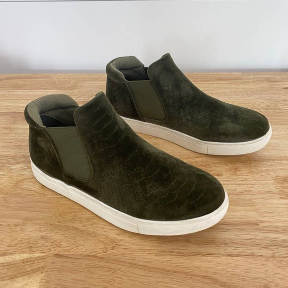 Coconuts by Matisse Harlan Slip On Sneakers in Dark Olive, Size 7.5 - Picture 3 of 11